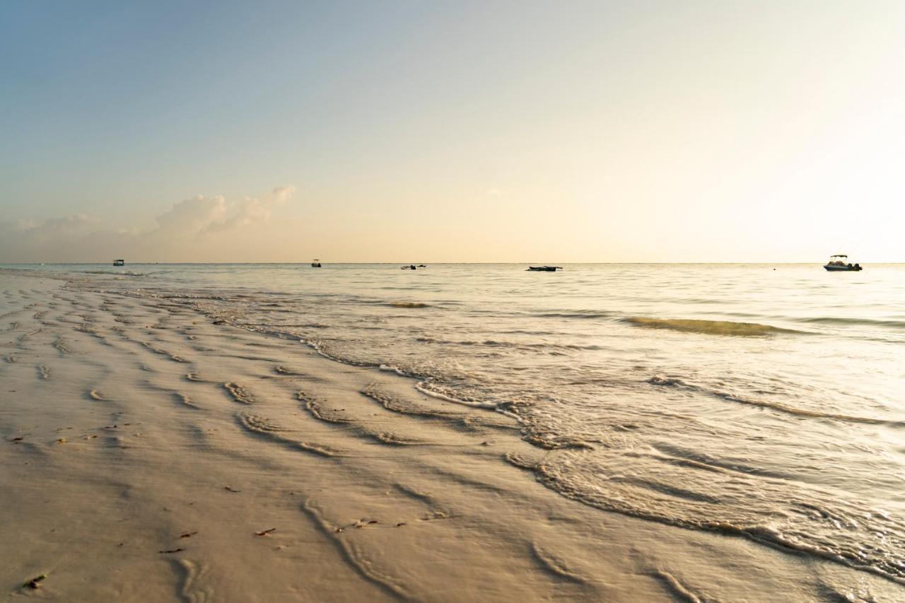 Asha Boutique Hotel Diani Beach Exterior photo