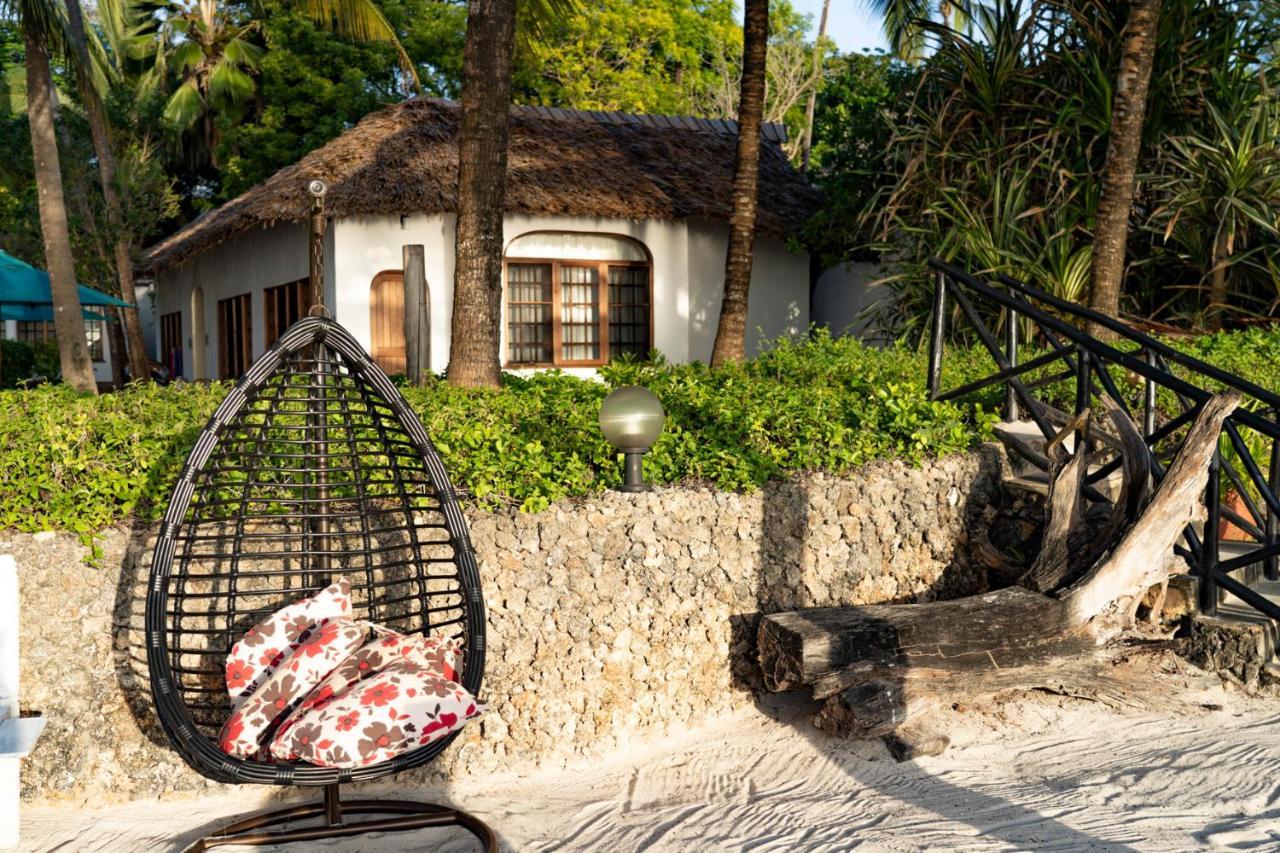 Asha Boutique Hotel Diani Beach Exterior photo